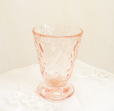 フランス老舗【La Rochere】（ラ・ロシェール）のガラスのテーブルウェア リヨネゴブレット ピンク